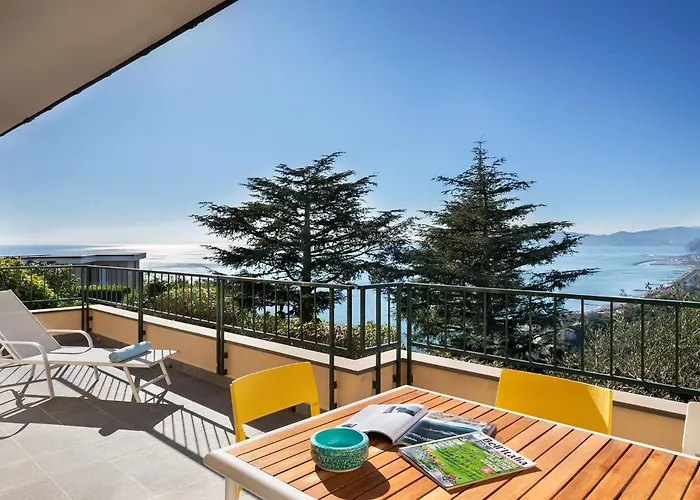 Ornella Villa Cavi di Lavagna